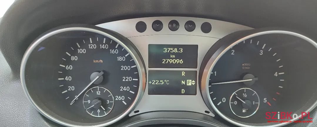 2009' Mercedes-Benz Ml photo #3