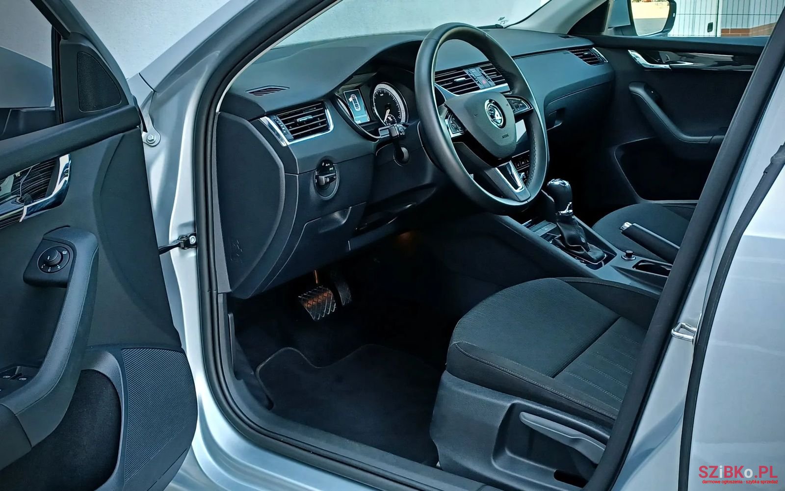 2019' Skoda Octavia photo #3