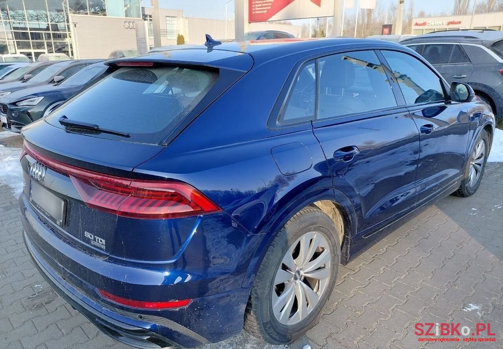 2023' Audi Q8 photo #4