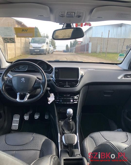 2013' Peugeot 2008 photo #6