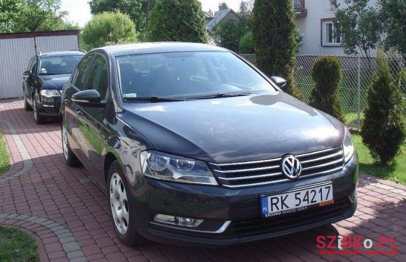 2012' Volkswagen Passat photo #1