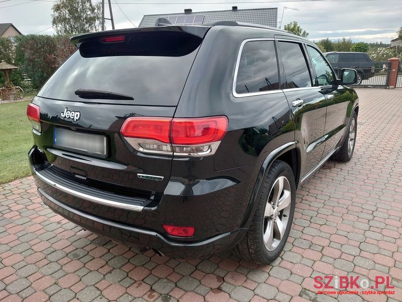 2016' Jeep Grand Cherokee photo #5