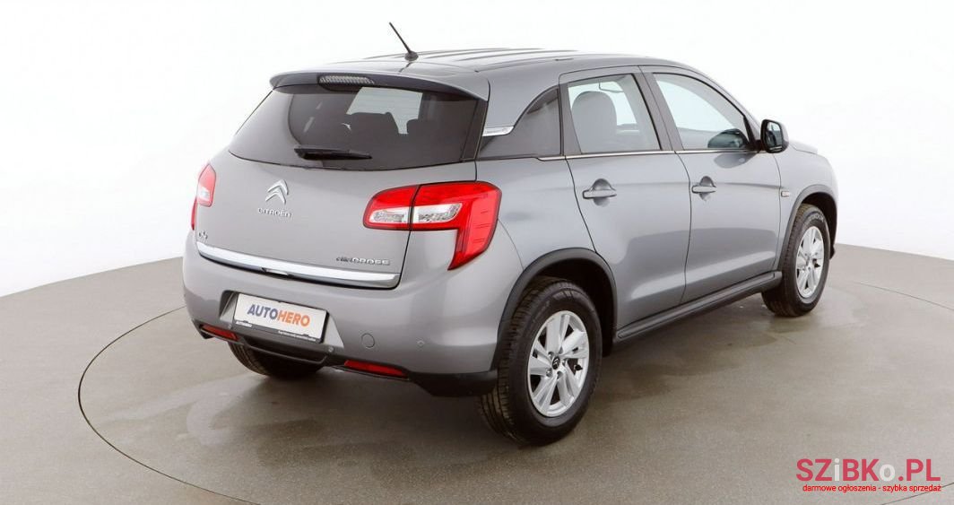 2014' Citroen C4 Aircross photo #4