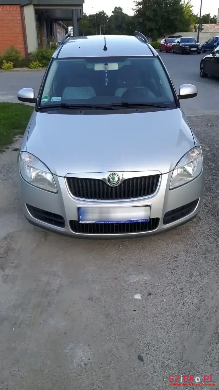 2007' Skoda Roomster photo #1