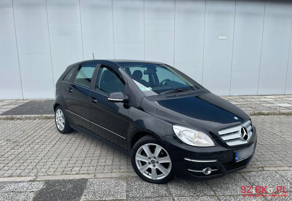 2010' Mercedes-Benz B-Class 180 Cdi photo #2