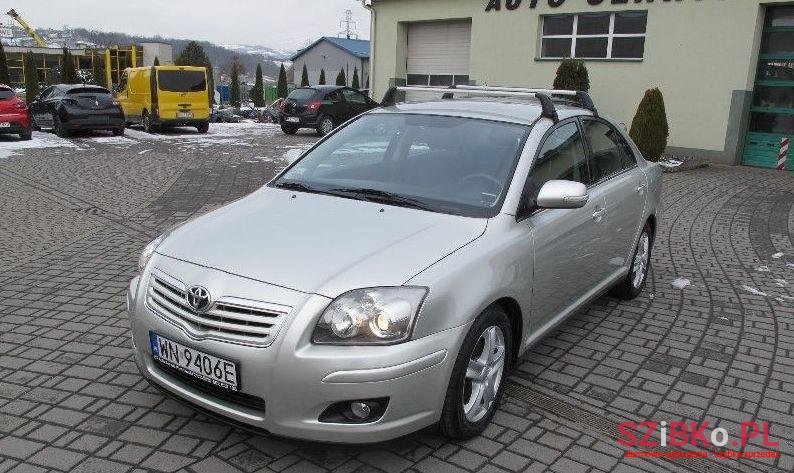 2008' Toyota Avensis photo #1