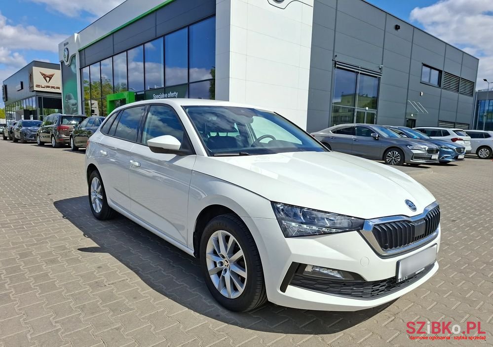 2022' Skoda Scala 1.0 Tsi Ambition photo #2