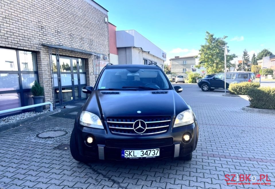 2005' Mercedes-Benz Ml photo #1