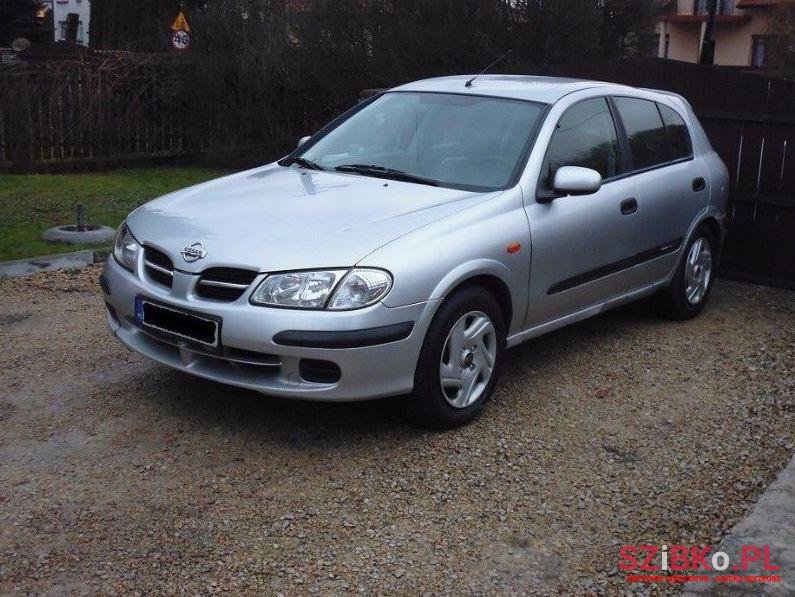 2002' Nissan Almera photo #1