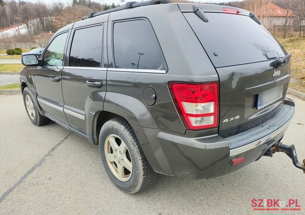 2005' Jeep Grand Cherokee photo #5