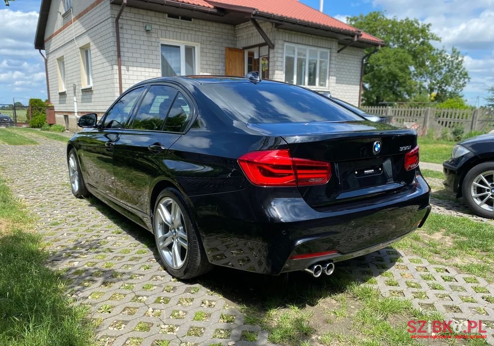 2017' BMW 3 Series 330I M Sport photo #6