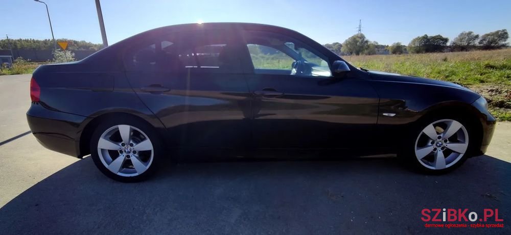 2007' BMW 3 Series 318I photo #4