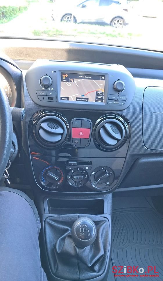 2017' Fiat Qubo photo #3