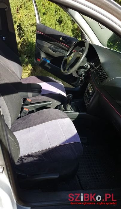 1998' Volkswagen Golf photo #6