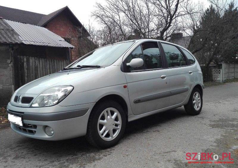 2002' Renault Scenic photo #1