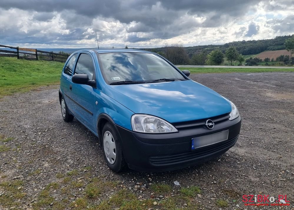 2001' Opel Corsa photo #1