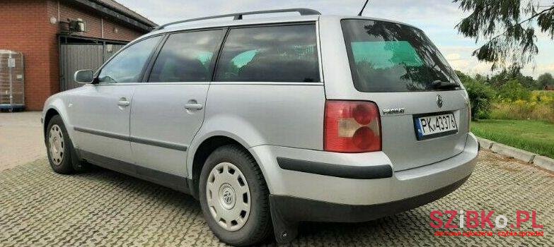 2003' Volkswagen Passat photo #1