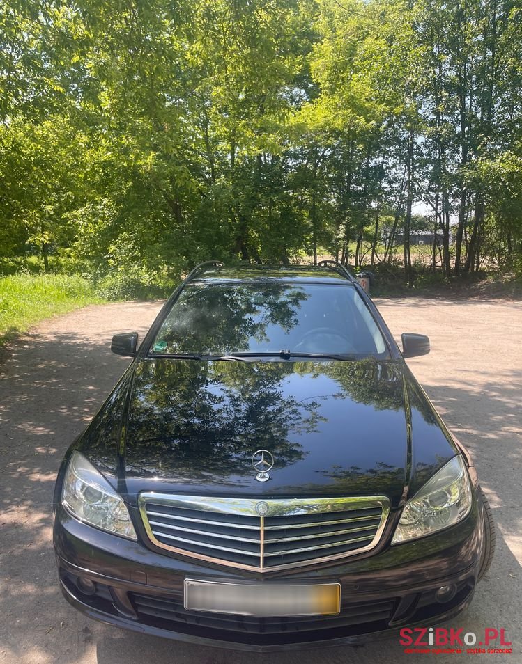 2009' Mercedes-Benz C-Class photo #3