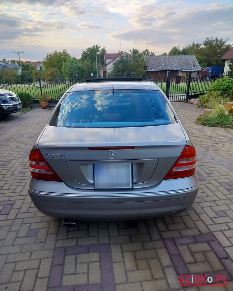 2006' Mercedes-Benz C-Class photo #4