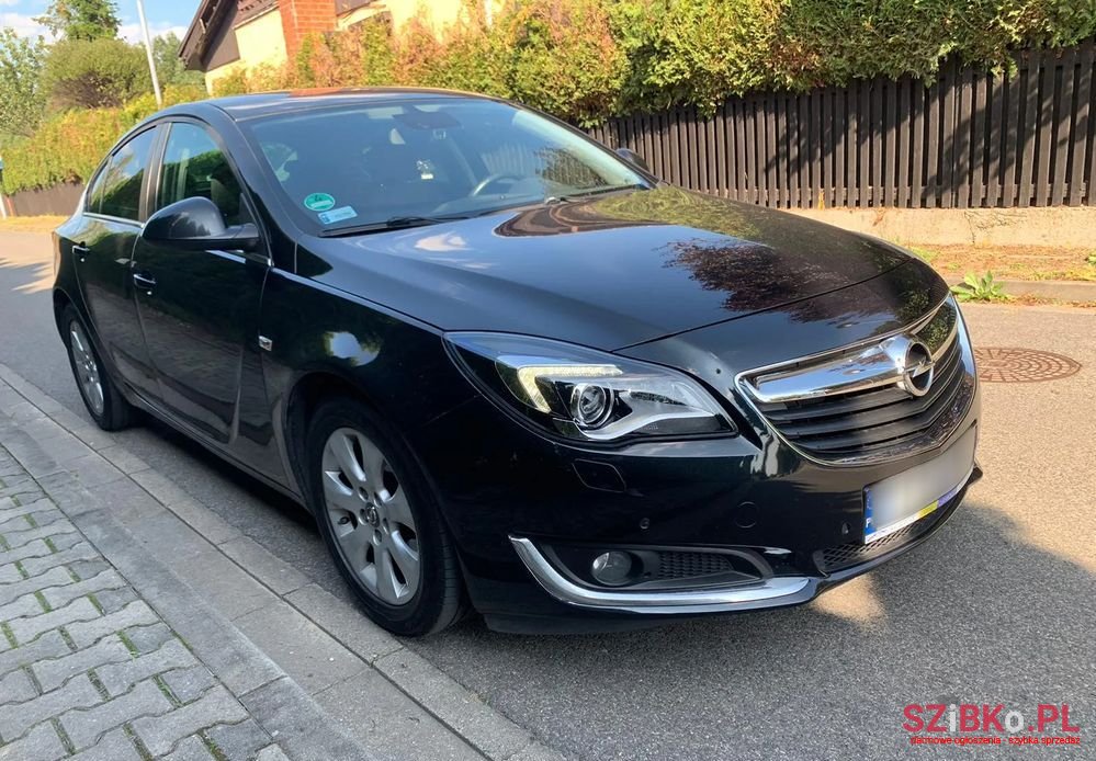 2015' Opel Insignia 2.0 Cdti Edition S&S photo #2