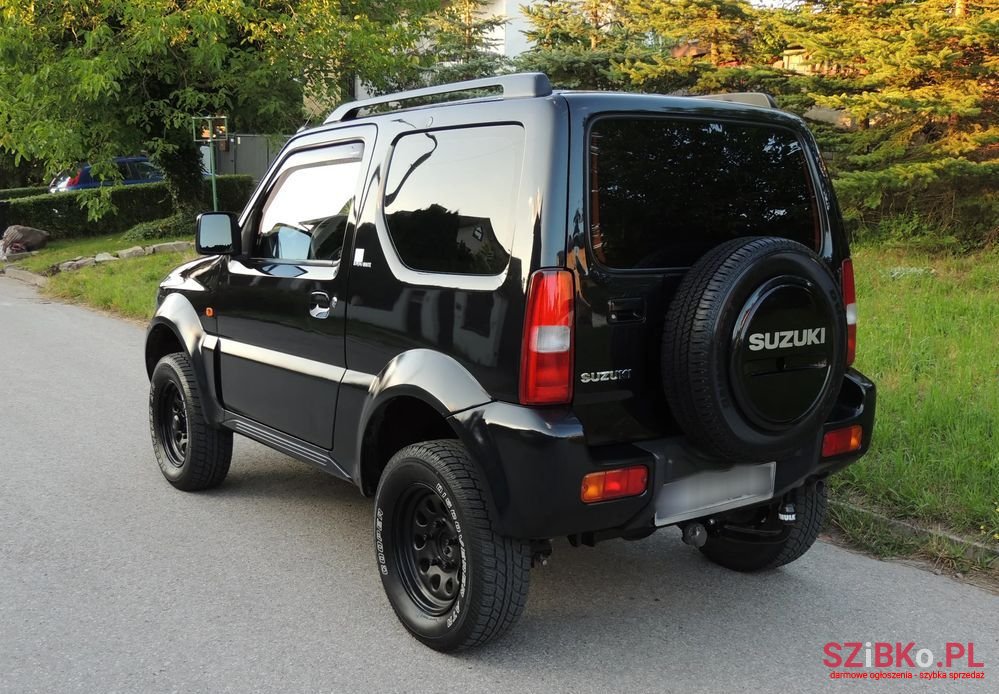 2007' Suzuki Jimny Black&White photo #3