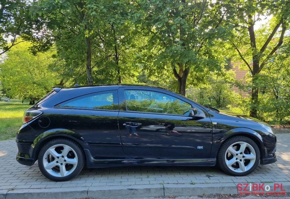 2008' Opel Astra photo #4