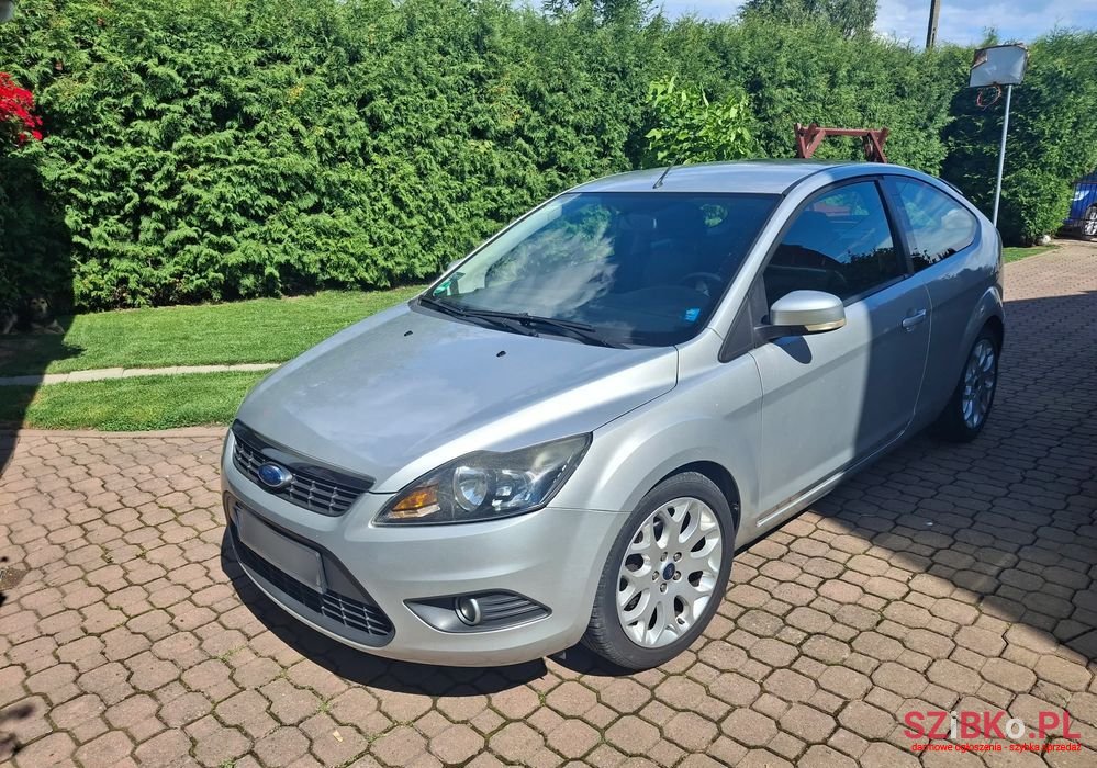 2010' Ford Focus photo #1