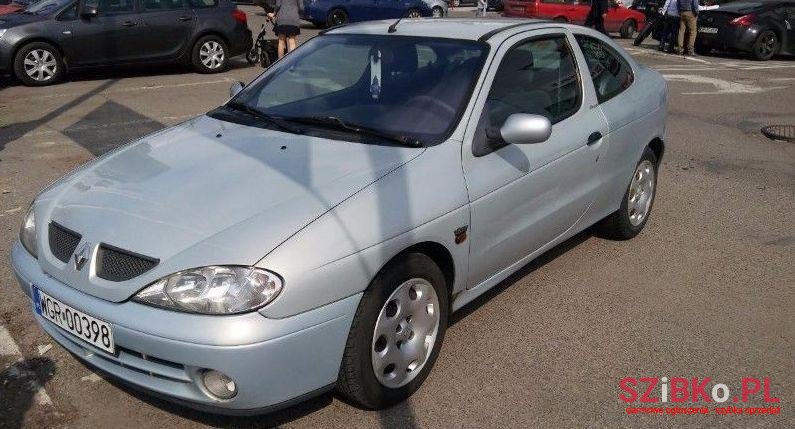 1999' Renault Megane photo #1