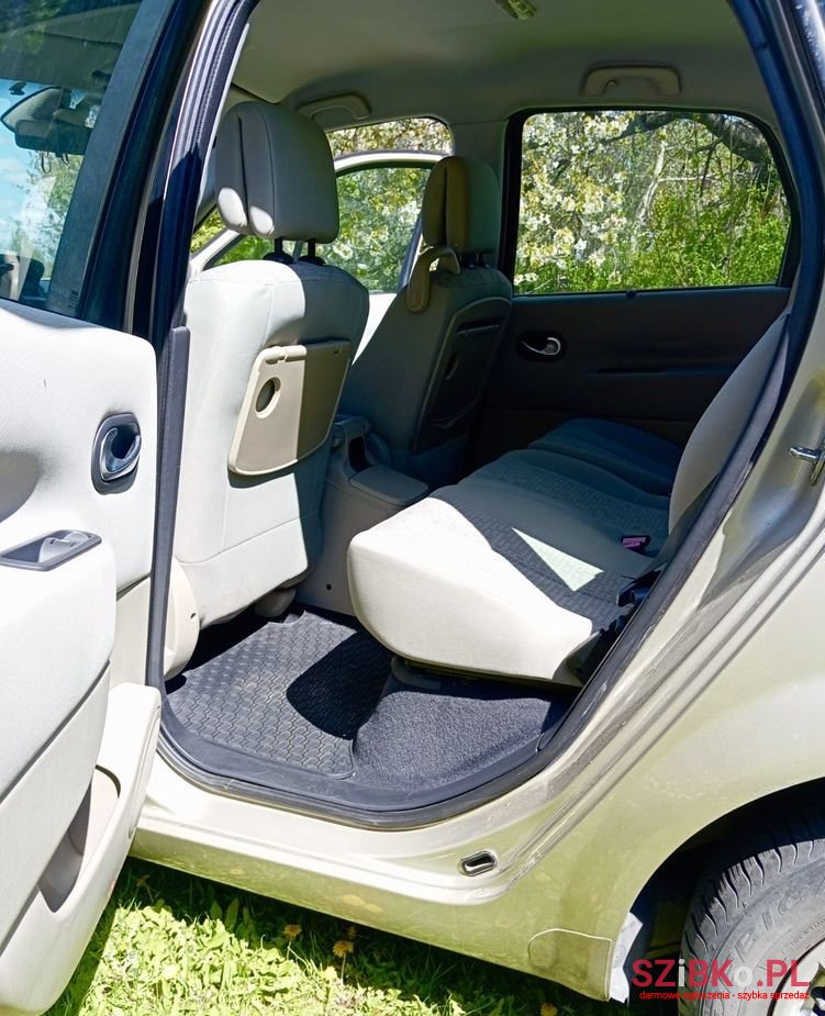 2006' Renault Scenic photo #6