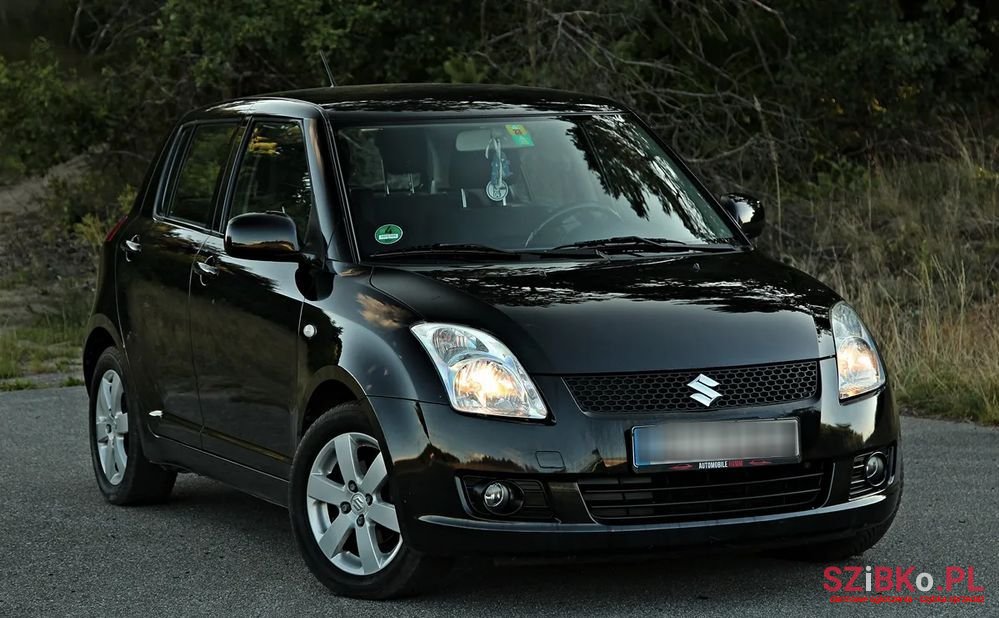 2009' Suzuki Swift 1.3 Comfort photo #3