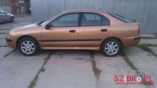 1999' Mitsubishi Carisma photo #1
