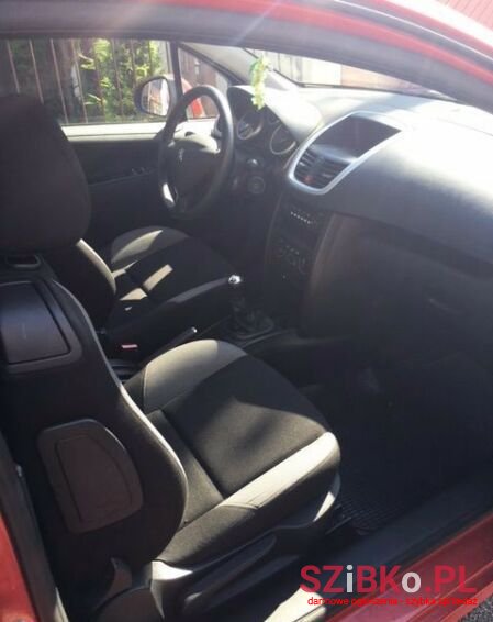 2007' Peugeot 207 photo #3