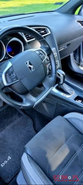 2016' Citroen DS4 photo #3