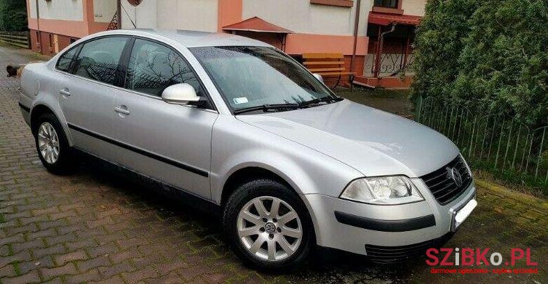 2005' Volkswagen Passat photo #1
