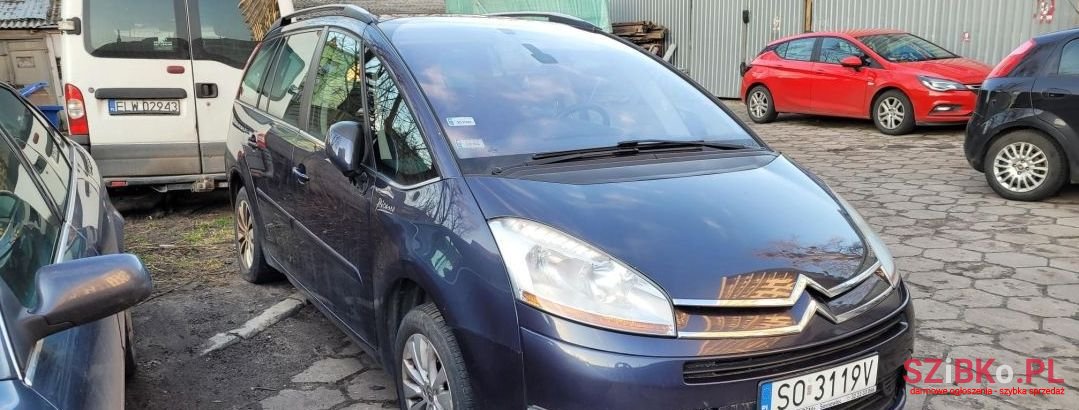 2009' Citroen C4 Grand Picasso photo #2