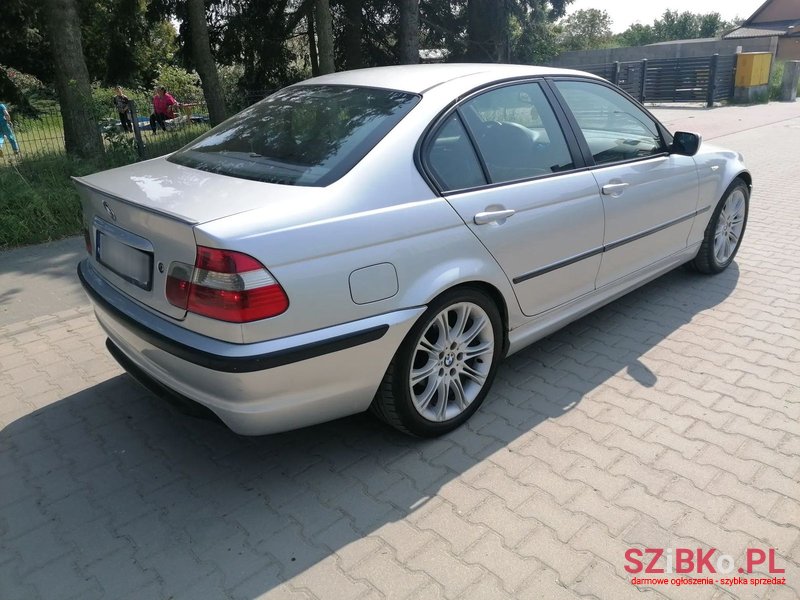 2004' BMW 3 Series photo #5