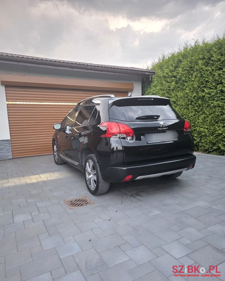 2015' Peugeot 2008 photo #5
