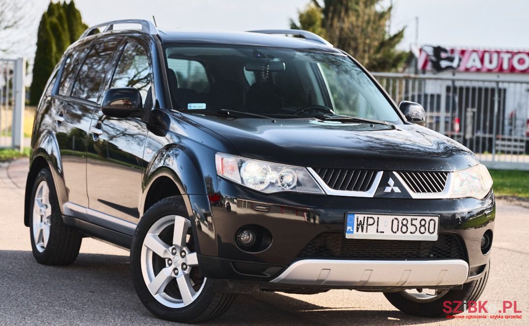 2007' Mitsubishi Outlander photo #3