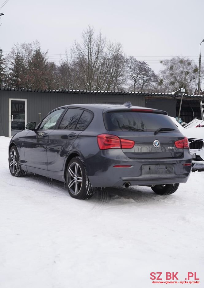 2016' BMW 1 Series 118D Sport Line photo #4