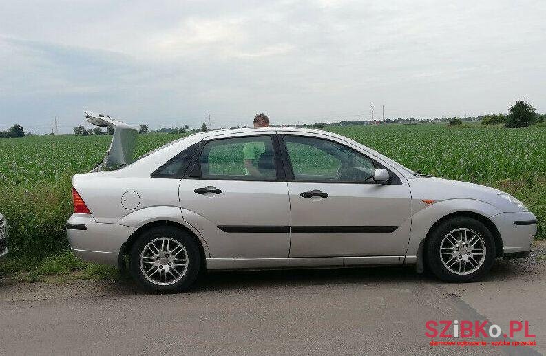 2003' Ford Focus photo #1