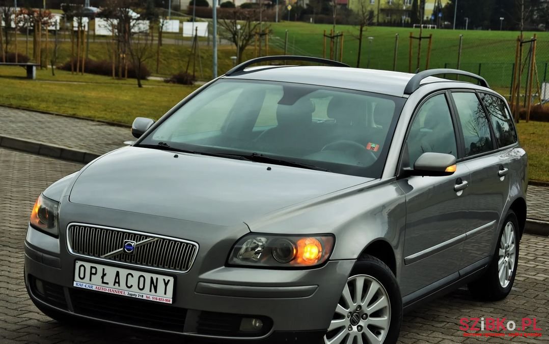 2005' Volvo V50 photo #1