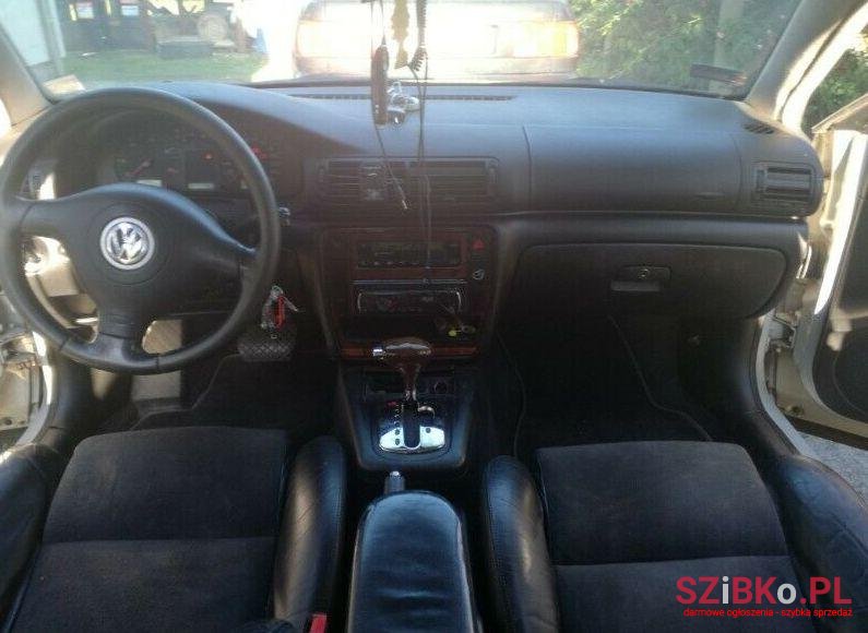 1999' Volkswagen Passat photo #3