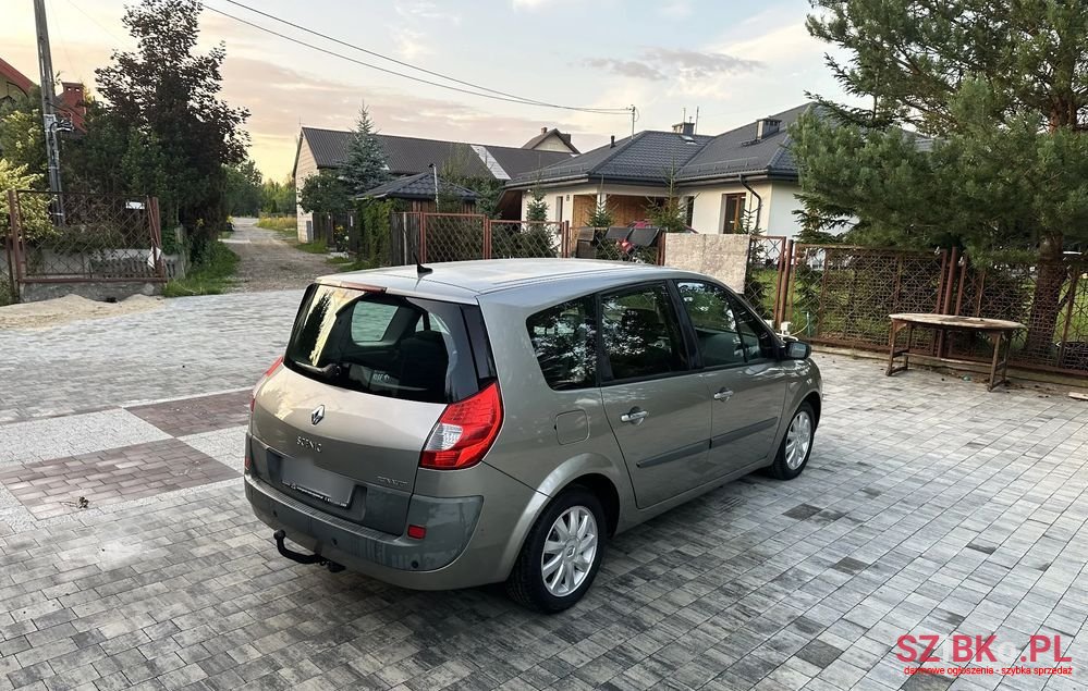 2007' Renault Scenic 2.0 16V Privilege photo #4