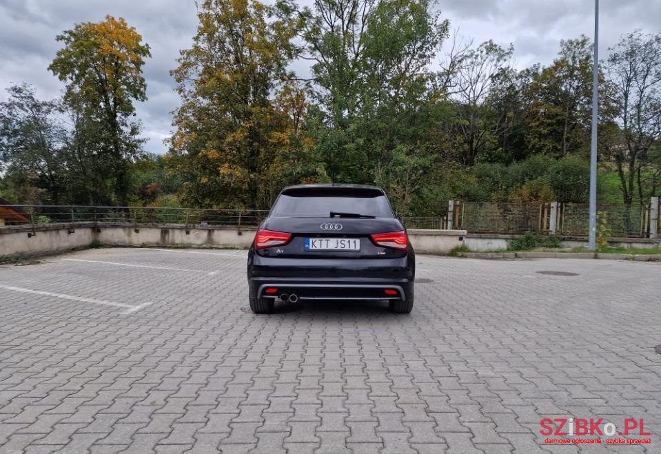 2010' Audi A1 photo #6