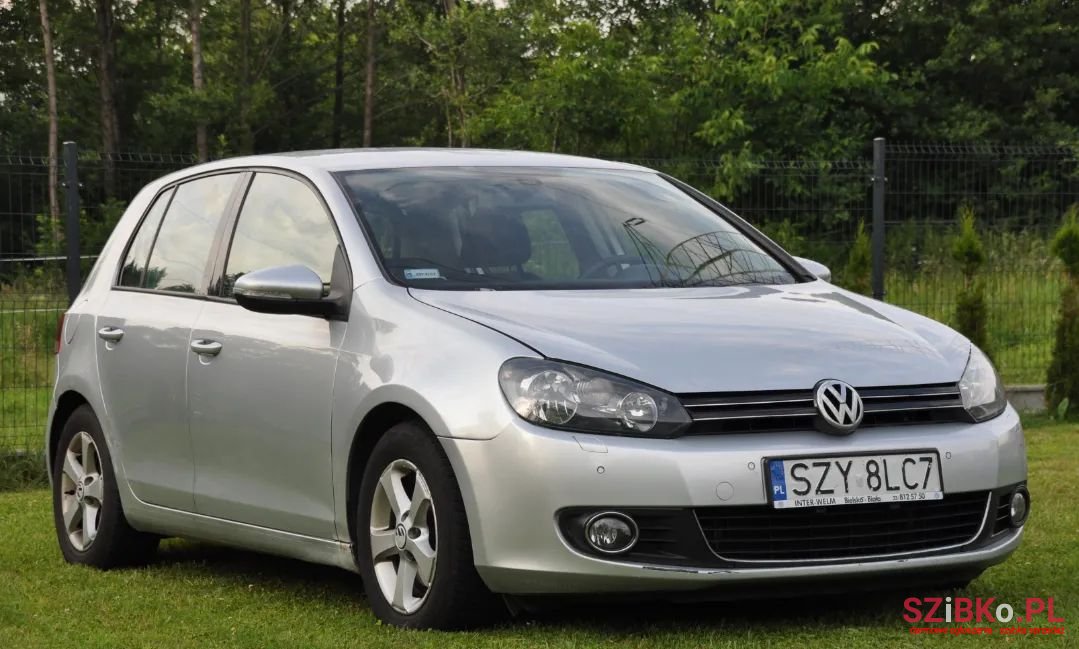 2008' Volkswagen Golf photo #4