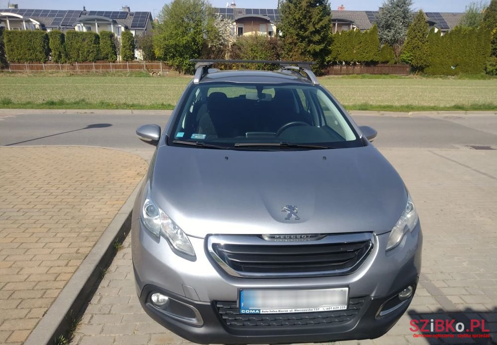 2013' Peugeot 2008 photo #2