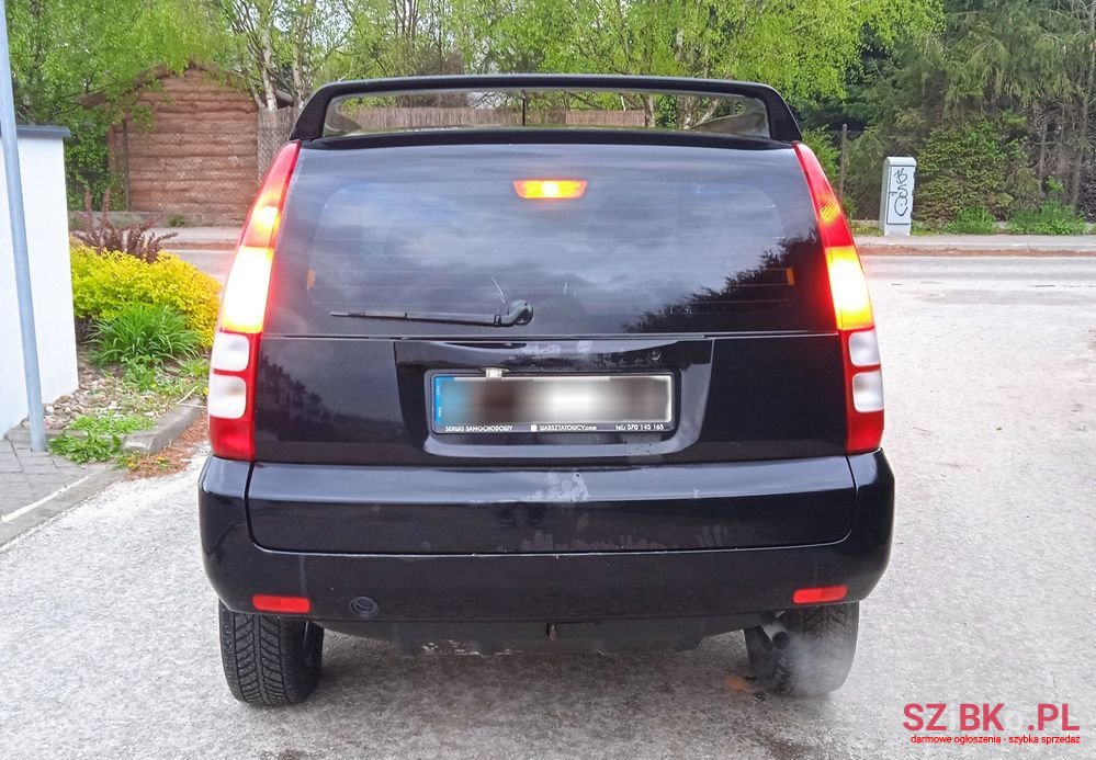 2004' Honda HR-V photo #5