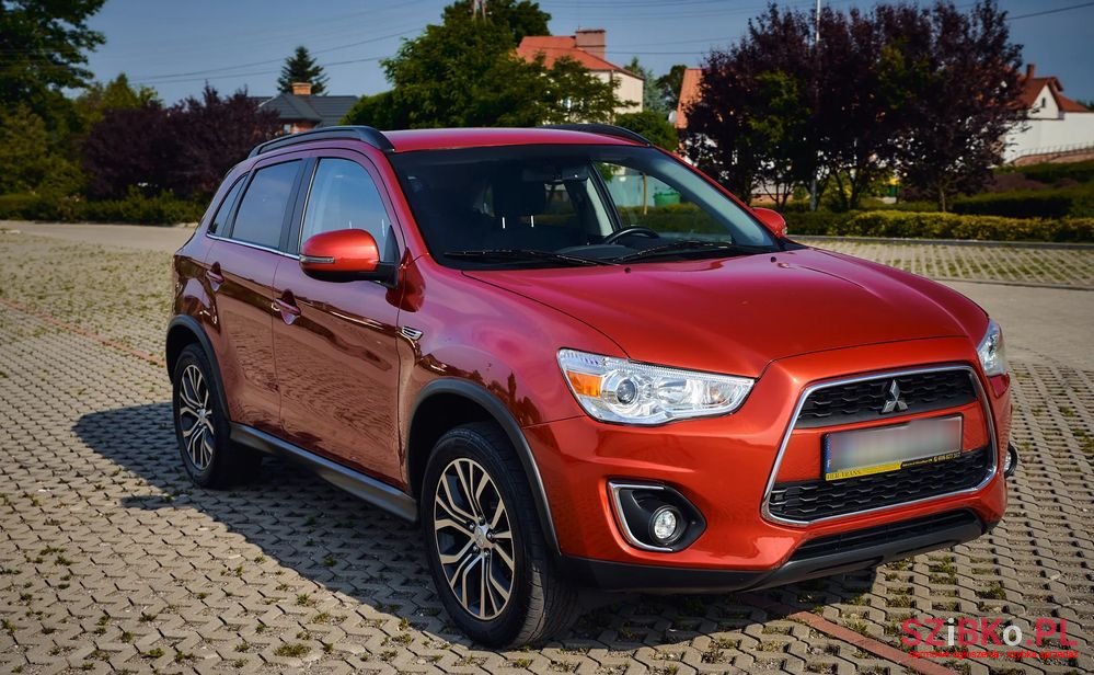 2015' Mitsubishi ASX photo #5