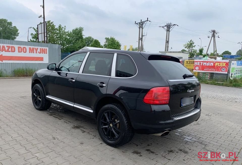 2004' Porsche Cayenne photo #3