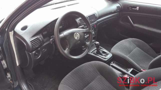 1998' Volkswagen Passat photo #3